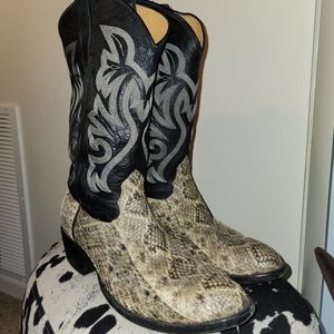 Genuine Western Diamond Back Rattle Snake Skin Boots, Size 10.5 D Cowtown